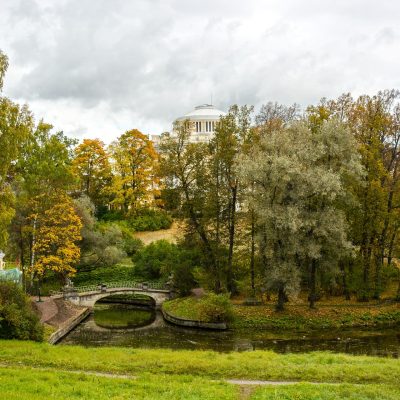 le parc paysager à Pavlovsk